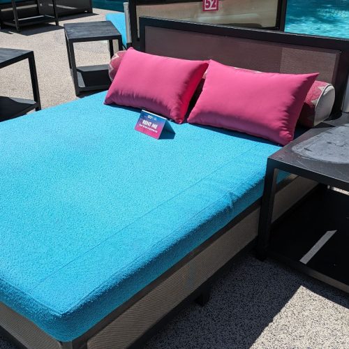 Flamingo Hotel Daybed