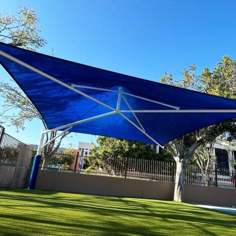 Luxury Cantilever Umbrella